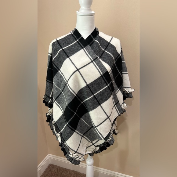 Talbots Ruana Shawl - Picture 2 of 6